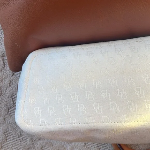 NWOT DOONEY & BOURKE VINTAGE SIGNATURE CANVAS LEATHER SHOULDER TOTE NEVER USED - Picture 14 of 17